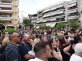 Σε λαϊκό προσκύνημα η σορός του Γιώργου Μαζωνάκη 